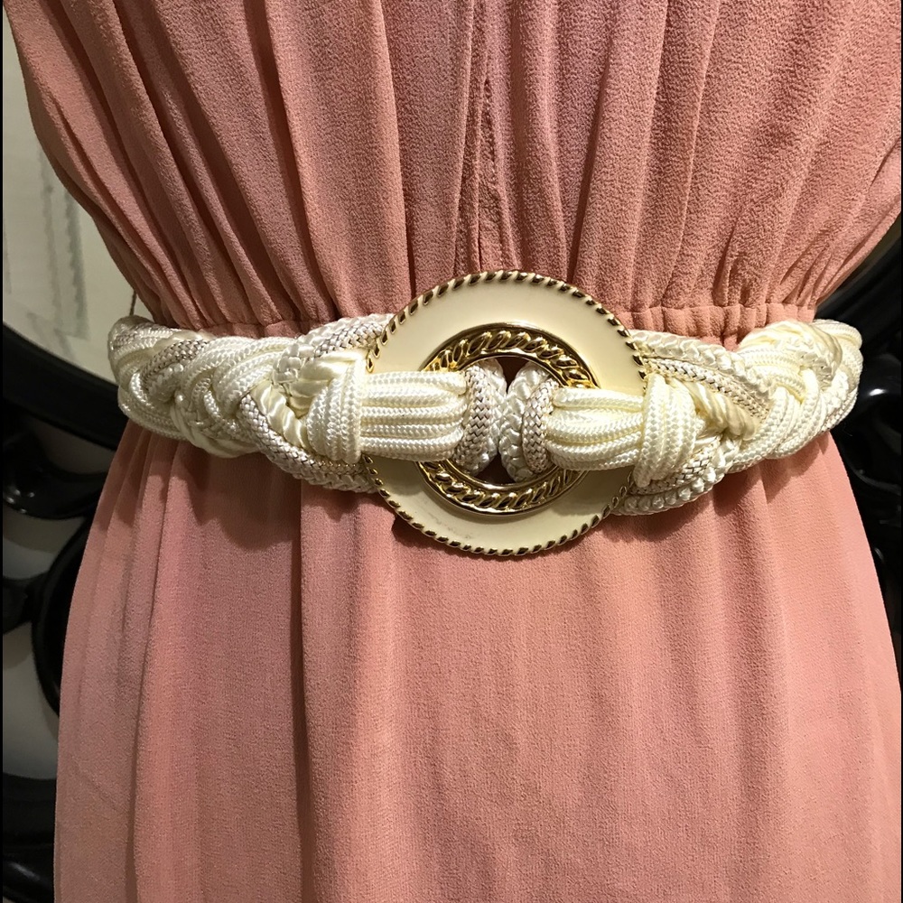 Beautiful vintage rope white, cream and gold belt